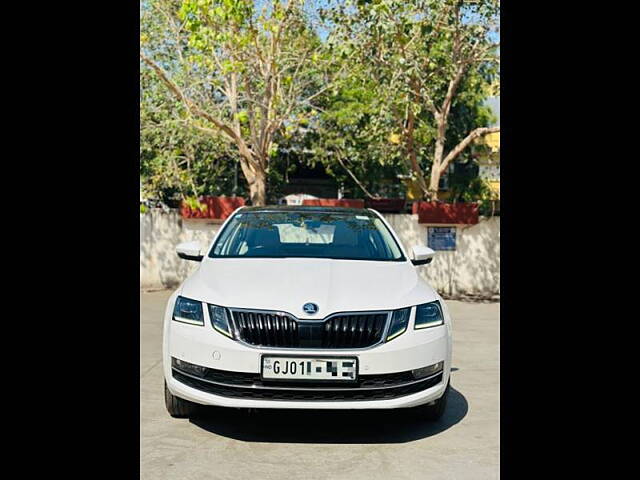 Used 2019 Skoda Octavia in Surat