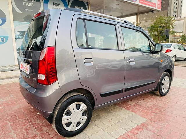 Used Maruti Suzuki Wagon R 1.0 [2014-2019] VXI AMT in Ahmedabad