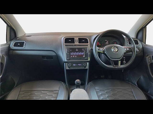 Used Volkswagen Polo [2016-2019] Highline Plus 1.0 (P) 16 Alloy in Hyderabad