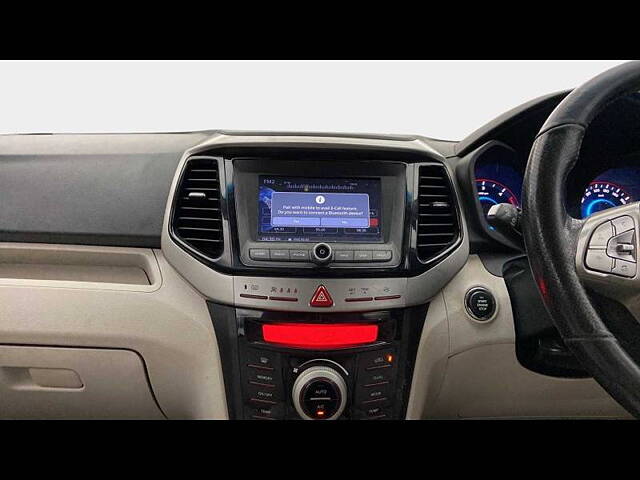 Used Mahindra XUV300 [2019-2024] W8 (O) 1.5 Diesel AMT in Delhi