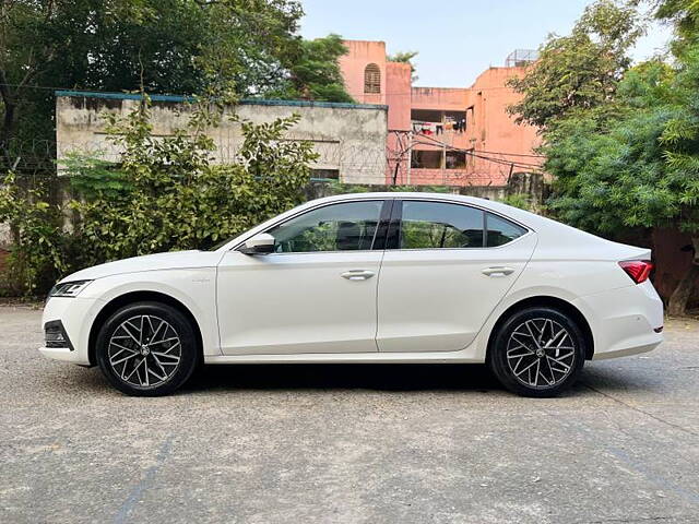 Used Skoda Octavia L&K 2.0 in Delhi