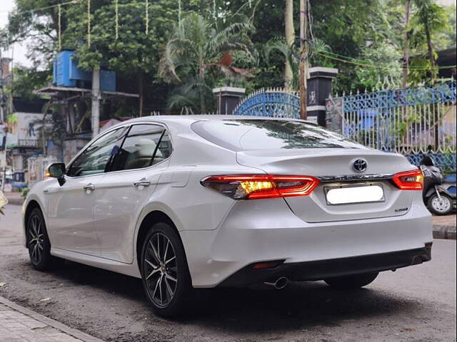 Used Toyota Camry Hybrid in Kolkata