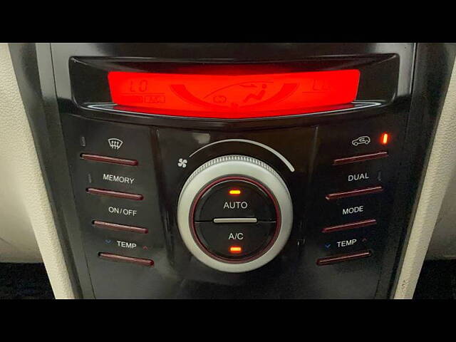 Used Mahindra XUV300 [2019-2024] W8 (O) 1.2 Petrol in Delhi