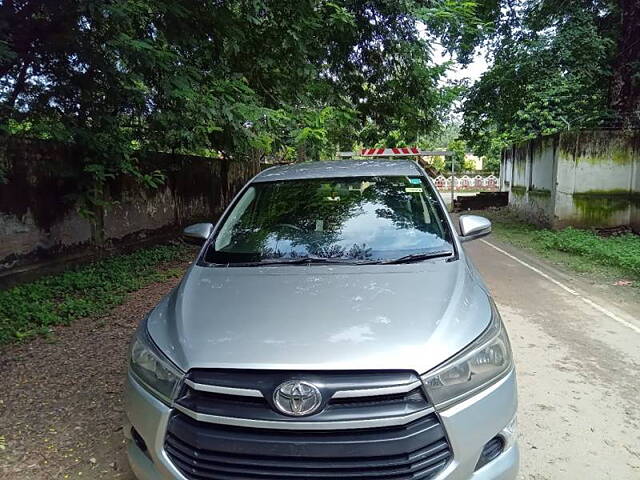 Used Toyota Innova Crysta [2016-2020] 2.4 G 8 STR [2016-2017] in Varanasi