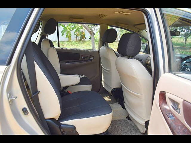 Used Toyota Innova [2013-2014] 2.5 VX 7 STR BS-IV in Coimbatore