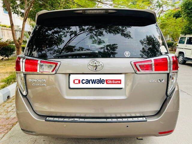 Used Toyota Innova Crysta [2016-2020] 2.4 V Diesel in Lucknow