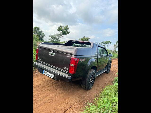 Used Isuzu D-Max V-Cross [2016-2018] 4x4 in Pune