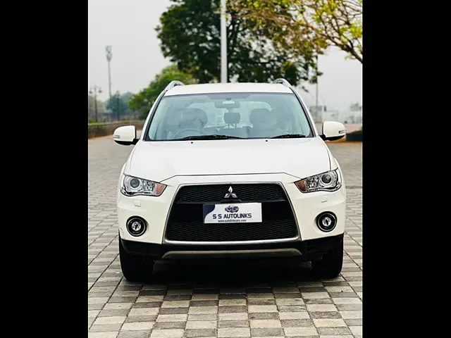 Used 2010 Mitsubishi Outlander in Mumbai