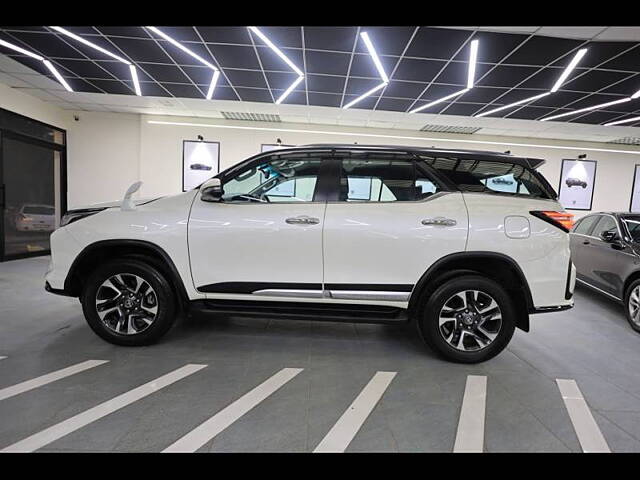 Used Toyota Fortuner Legender 2.8 4X4 AT in Delhi