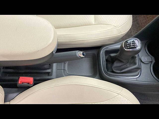 Used Skoda Rapid Style 1.6 MPI in Delhi