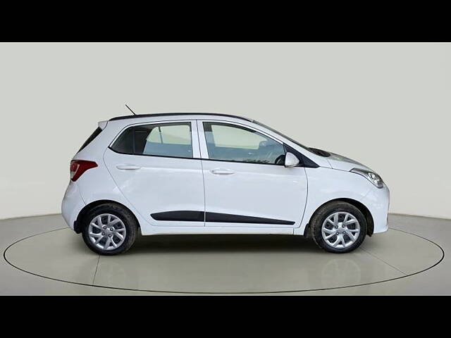 Used Hyundai Grand i10 Sportz (O) 1.2 Kappa VTVT [2017-2018] in Ahmedabad