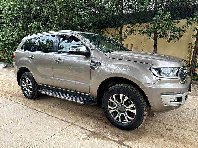 Used Ford Endeavour Titanium 2.0 4x2 AT in Hyderabad