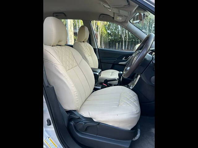 Used Mahindra XUV500 W7 [2018-2020] in Ahmedabad