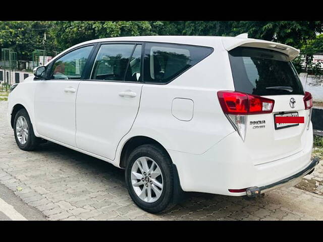 Used Toyota Innova Crysta [2016-2020] 2.4 G 8 STR [2016-2017] in Kanpur