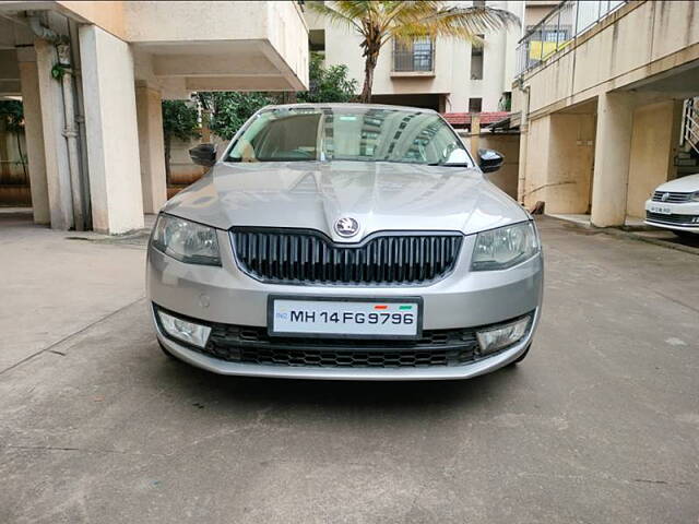 Used 2016 Skoda Octavia in Pune