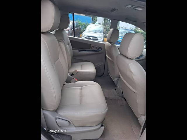 Used Toyota Innova [2009-2012] 2.5 GX 8 STR in Bangalore