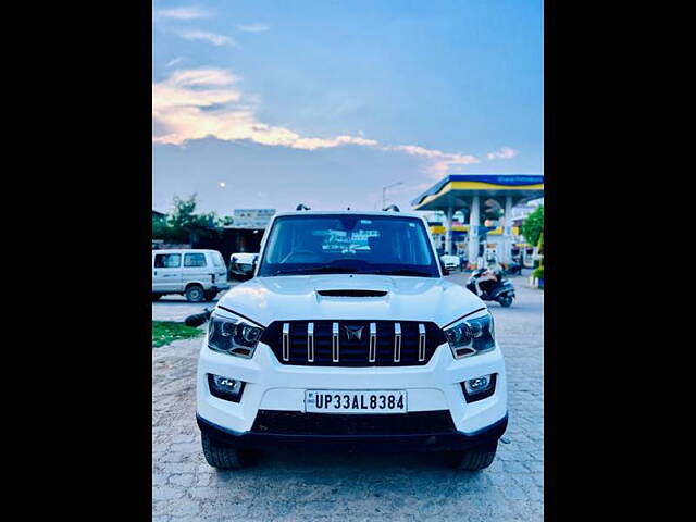 Used 2016 Mahindra Scorpio in Lucknow