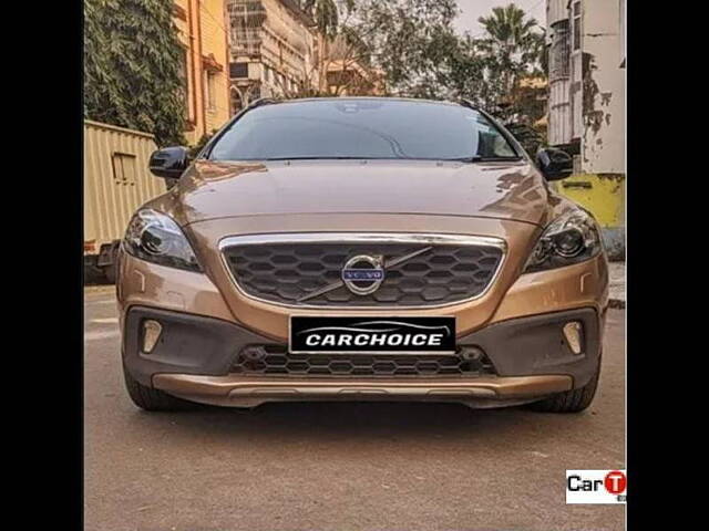 Used 2015 Volvo V40 Cross Country in Kolkata