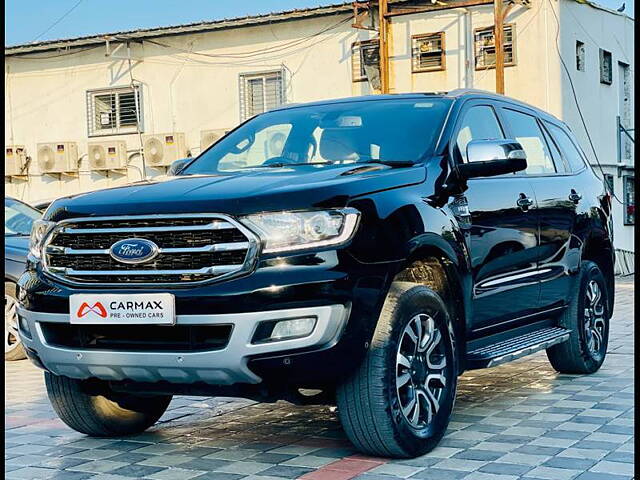 Used Ford Endeavour Titanium Plus 2.2 4x2 AT in Surat