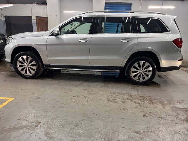 Used Mercedes-Benz GLS [2016-2020] 400 4MATIC in Delhi