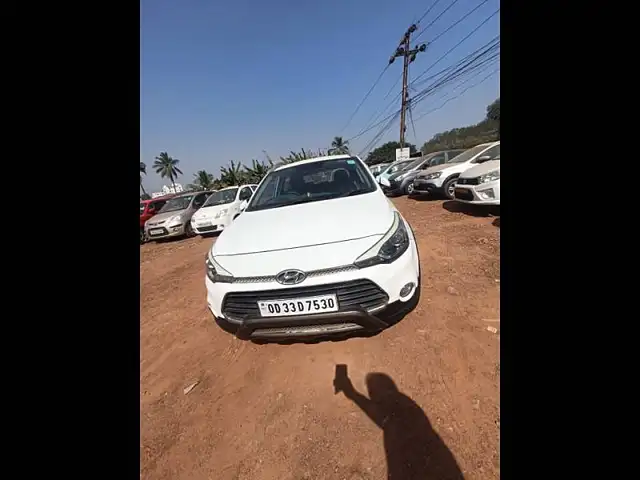 Used 2015 Hyundai i20 Active in Bhubaneswar