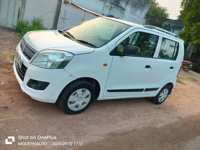 Used Maruti Suzuki Wagon R 1.0 [2010-2013] LXi in Vadodara