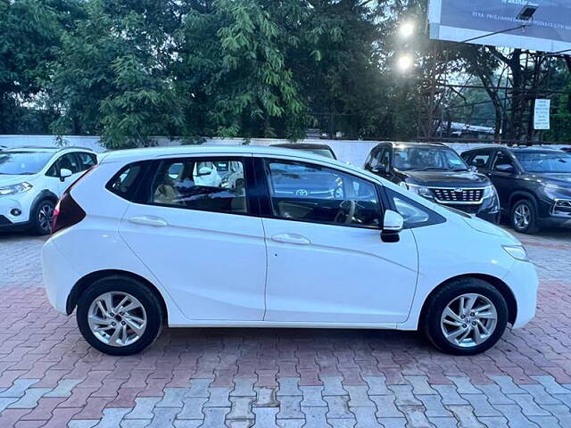 Used Honda Jazz [2015-2018] V AT Petrol in Ahmedabad