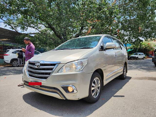 Used Toyota Innova [2013-2014] 2.5 VX 7 STR BS-IV in Bangalore