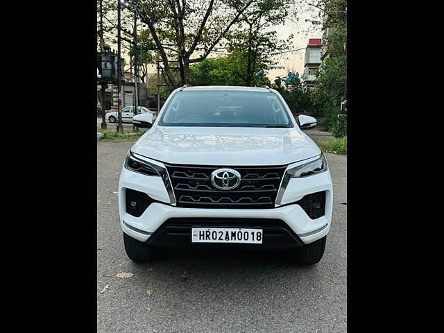 Used Toyota Fortuner [2016-2021] 2.8 4x2 AT [2016-2020] in Chandigarh