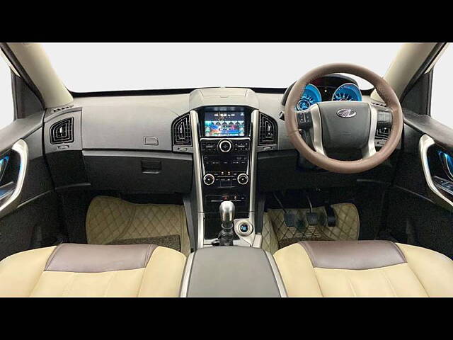 Used Mahindra XUV500 W7 [2018-2020] in Delhi