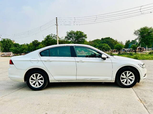 Used Volkswagen Passat Comfortline in Gurgaon