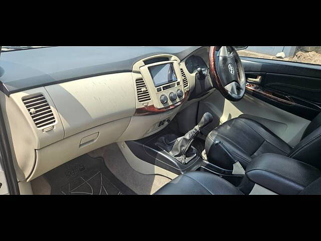 Used Toyota Innova [2009-2012] 2.5 GX 8 STR BS-IV in Mumbai