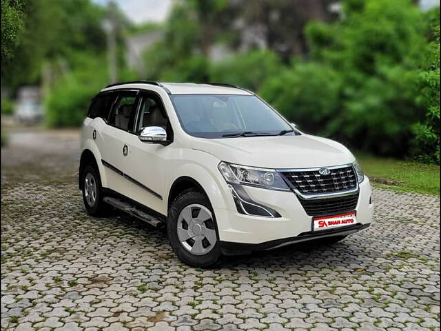 Used Mahindra XUV500 W7 [2018-2020] in Ahmedabad