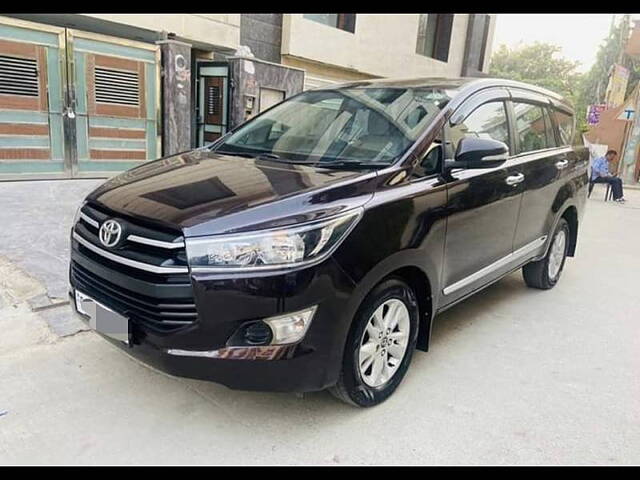 Used Toyota Innova Crysta [2016-2020] 2.4 G 8 STR [2016-2017] in Delhi