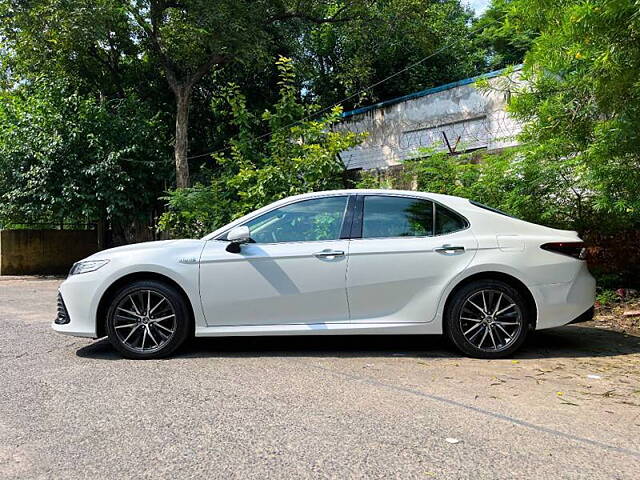 Used Toyota Camry Hybrid in Delhi