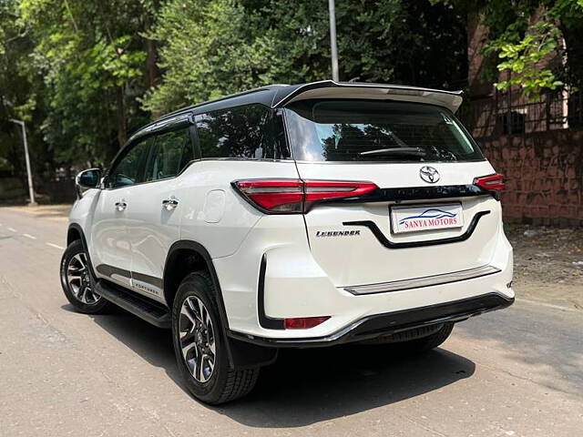 Used Toyota Fortuner Legender 2.8 4X2 AT in Delhi