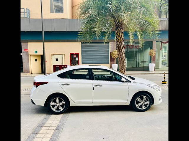 Used Hyundai Verna [2017-2020] SX (O) 1.6 CRDi  AT in Gurgaon