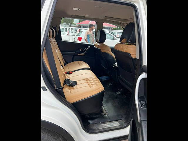 Used Mahindra XUV500 W9 [2018-2020] in Vadodara