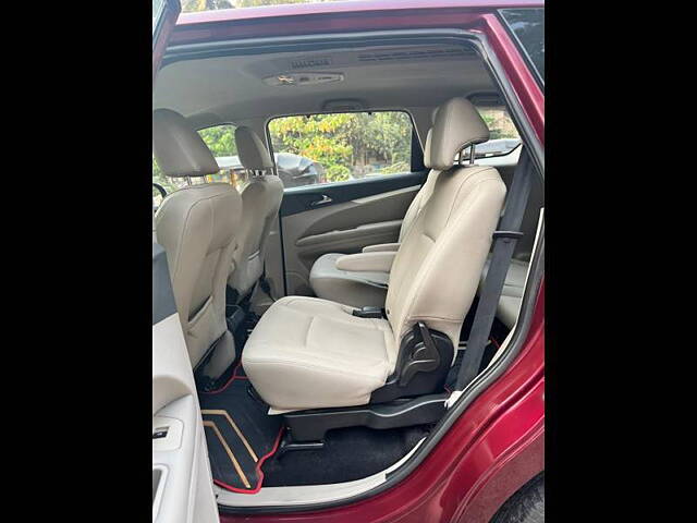 Used Mahindra Marazzo [2018-2020] M8 7 STR in Mumbai