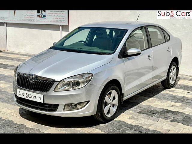 Used Skoda Rapid [2015-2016] 1.6 MPI Style Plus AT in Hyderabad