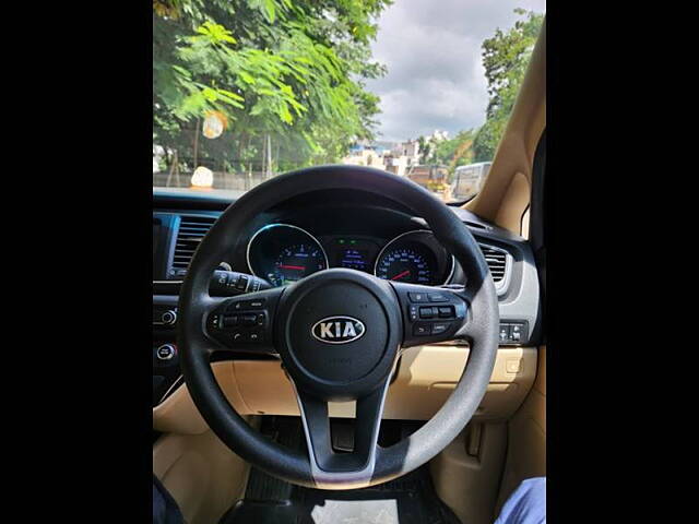 Used Kia Carnival [2020-2023] Premium 7 STR in Pune