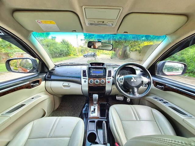 Used Mitsubishi Pajero Sport 2.5 MT in Ahmedabad