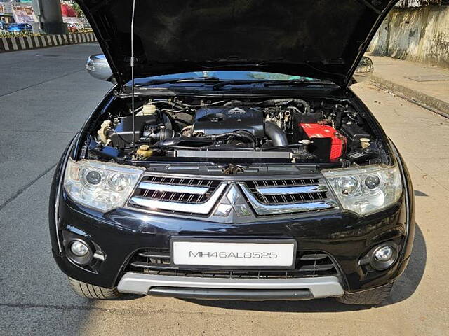 Used Mitsubishi Pajero Sport 2.5 AT in Mumbai