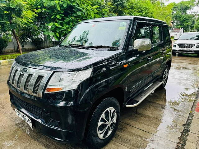 Used Mahindra TUV300 [2015-2019] T4 Plus in Lucknow