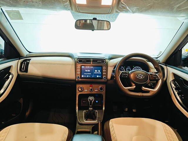 Used Hyundai Creta EX 1.5 Petrol in Ahmedabad