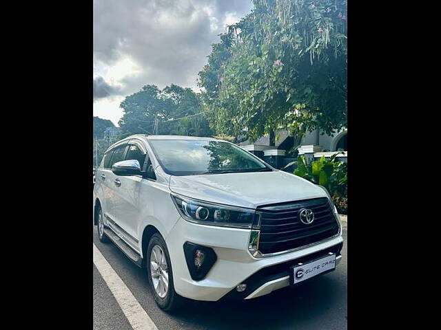 Used Toyota Innova Crysta [2016-2020] 2.4 V Diesel in Bangalore