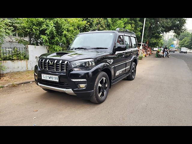 Used Mahindra Scorpio S11 MT 7S in Ahmedabad