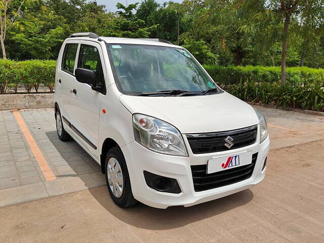 Used 2017 Maruti Suzuki Wagon R in Ahmedabad