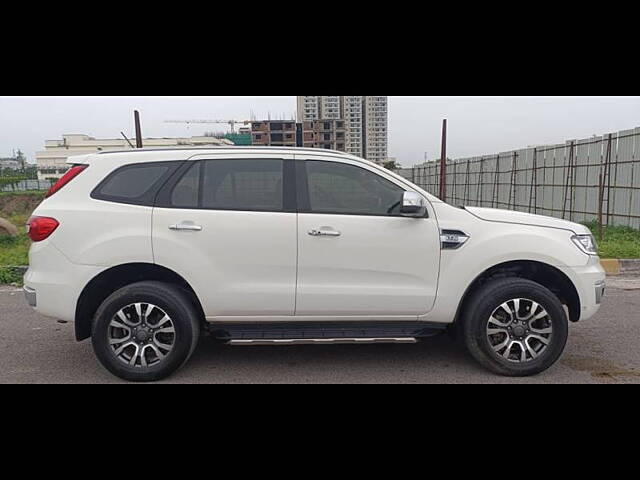 Used Ford Endeavour [2016-2019] Titanium 3.2 4x4 AT in Hyderabad