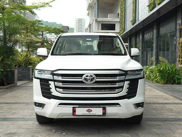 Used 2018 Toyota Land Cruiser in Mumbai